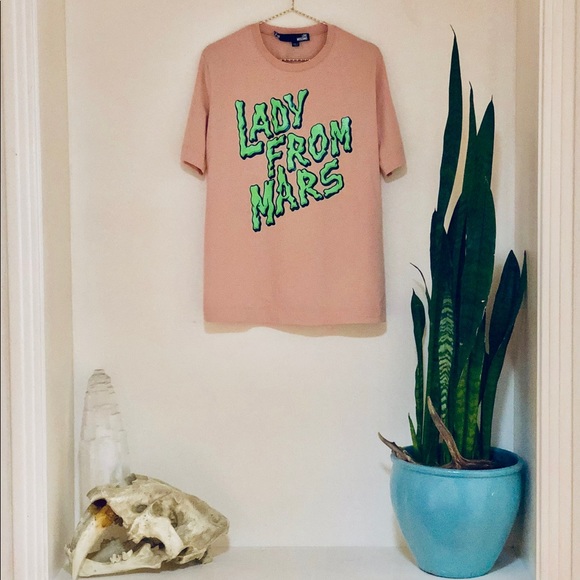 Love Moschino Lady From Mars T 🏳️‍🌈🏳️‍⚧️ - Picture 1 of 7